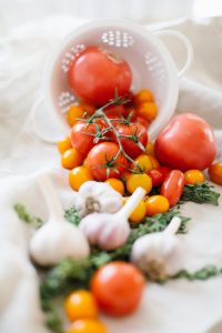 fresh garlic, tomatoes, and thyme for tomato soup