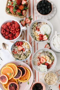 pretty oats bows with fruit on table