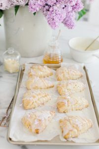 scones with white chocolate drizzle