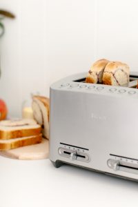 toast in toaster