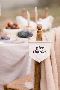 Give Thanks sign